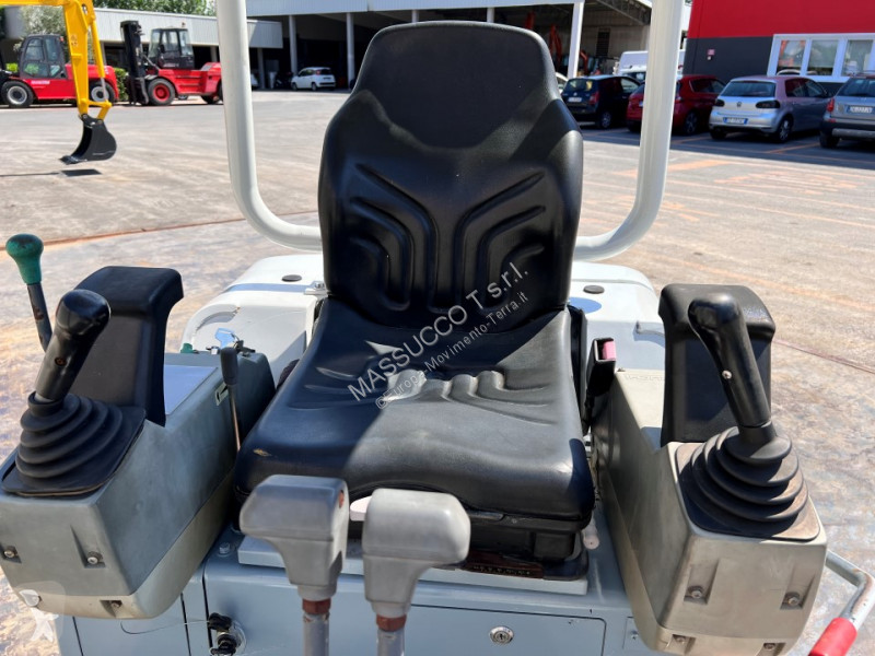 Mini escavatore Takeuchi TB016 usato 2007 - 3463 heures - Ref. 3634 - Photo 7